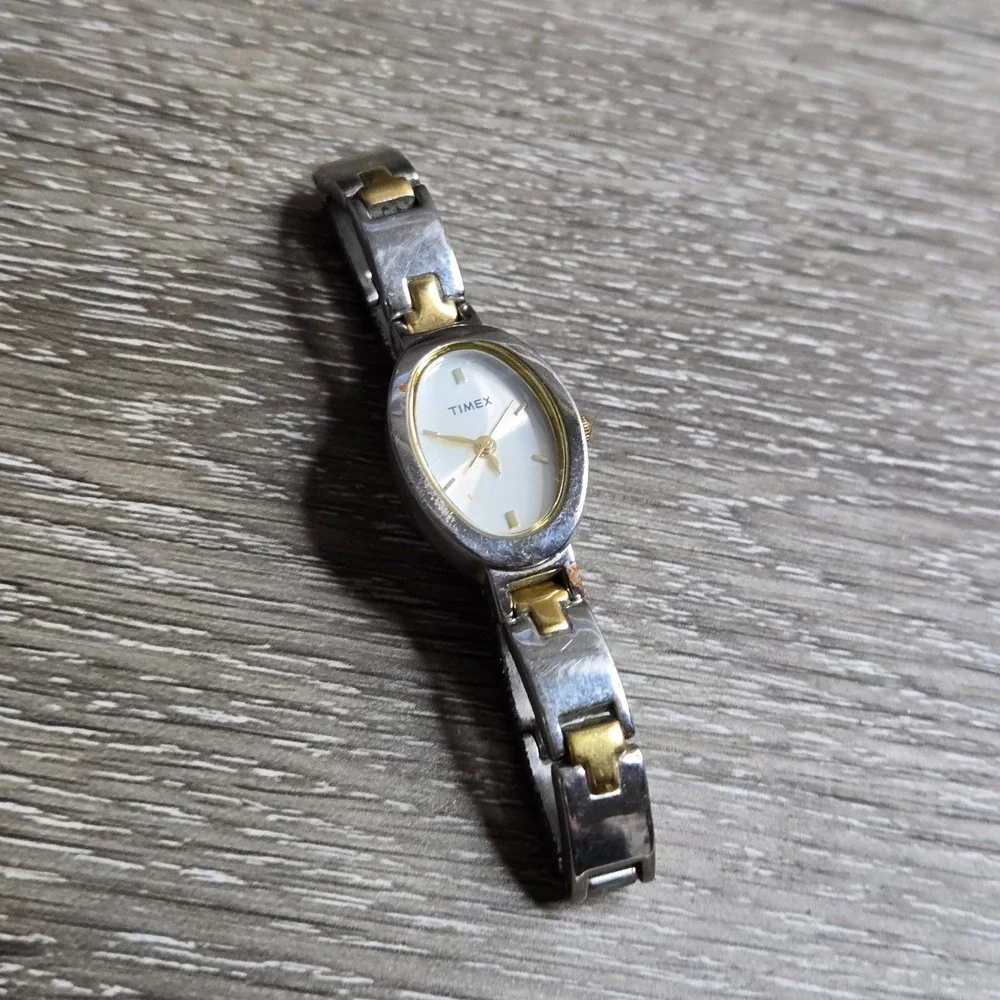 Timex Women's Oval Two Tone Silver Gold Bracelet Quartz Analog Watch Working